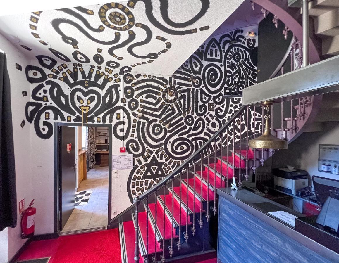 Le B Acomodação com café da manhã Belvès Exterior foto